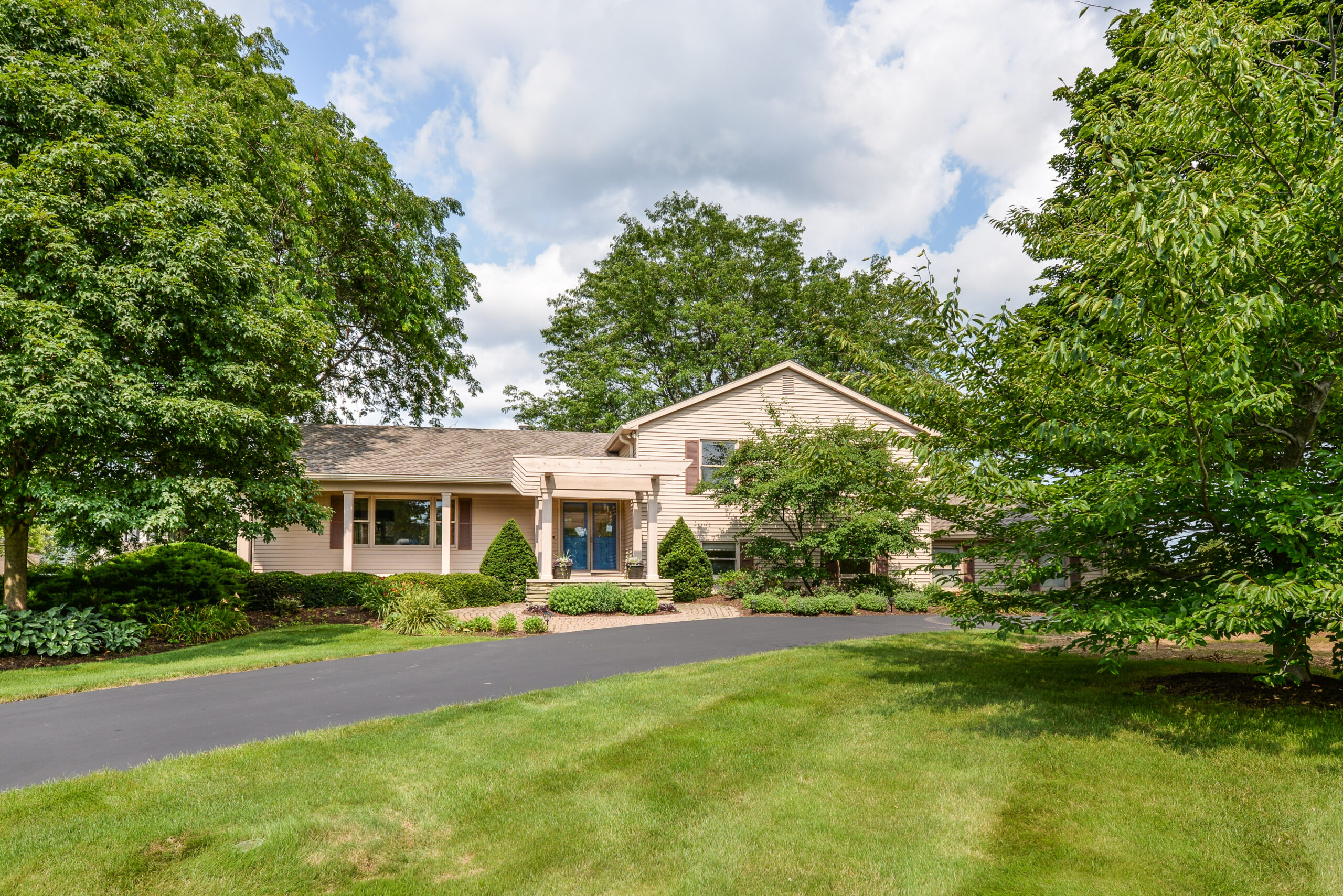 Spacious Travis Pointe Home
